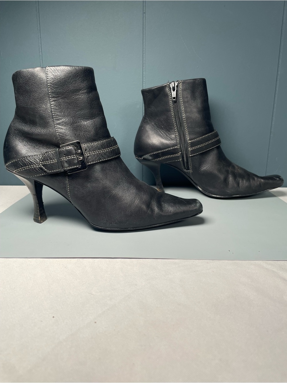 Michael Shannon Vintage Y2K Black Leather Pointed Toe Ankle Boots Buckle Sz 5.5M